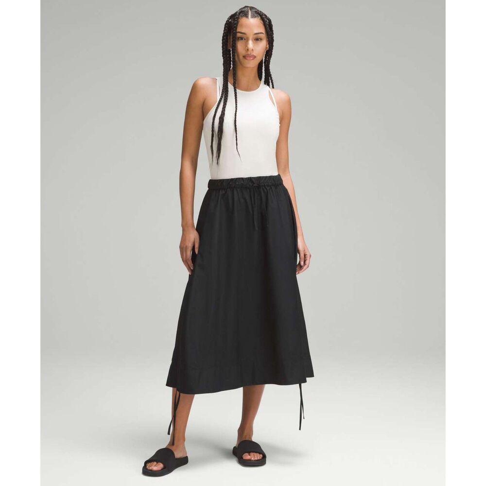 NWT Lululemon High-Low Side Slit SHR Skirt BLK Size L
